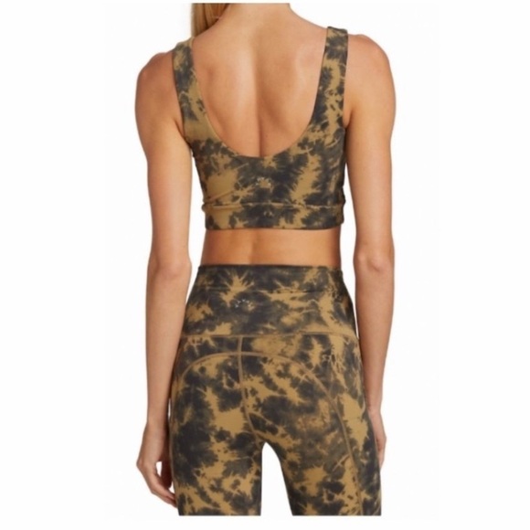 Varley Let’s Go Elsie Bra. - Picture 2 of 10